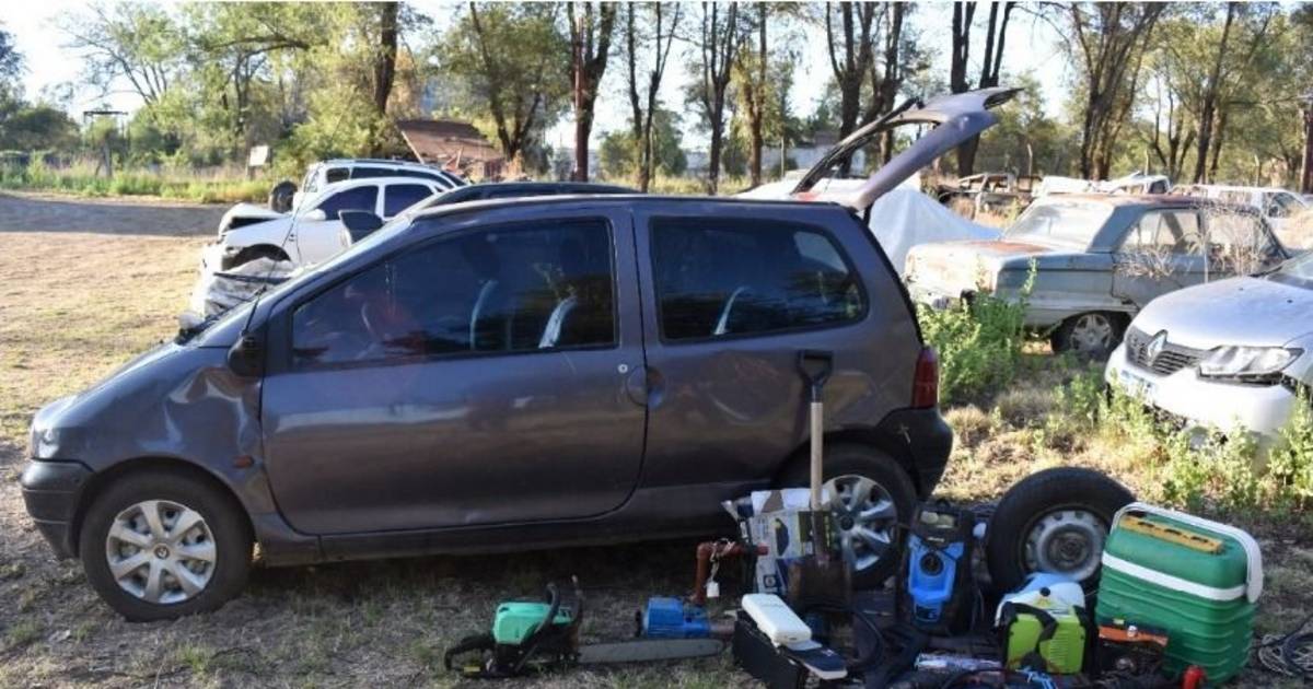 Robaron un auto y lo chocaron en la ruta; hay dos detenidos | El Diario ...