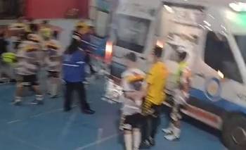 Dramáticos momentos en el futsal: jugadores sin atención y lesiones graves