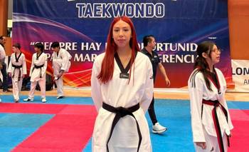 Las patadas de una chica le dan fuerza a un objetivo muy claro