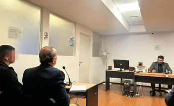 Golpiza policial a un vecino frente a su hijo terminó con un agente preso