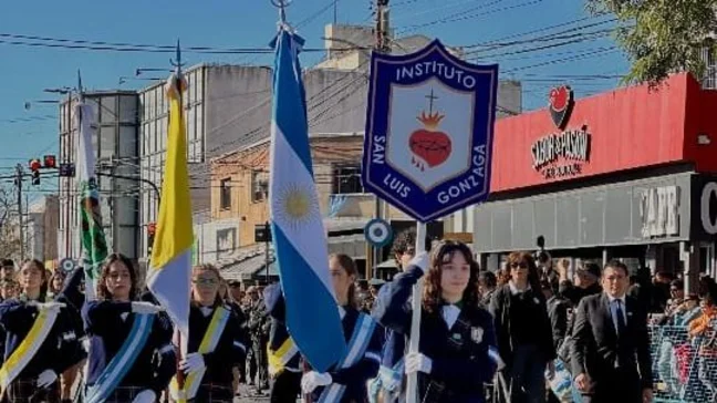 Terminó el desfile, el acto más popular del 25 de mayo