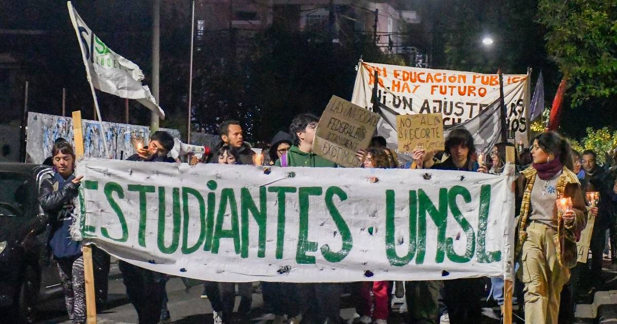 Docentes universitarios siguen la lucha y harán paro de 48 horas | El ...