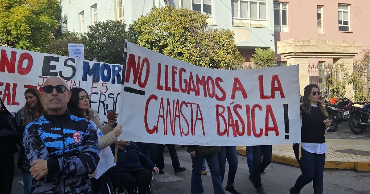 Los trabajadores judiciales volvieron a las calles para reclamar por ...