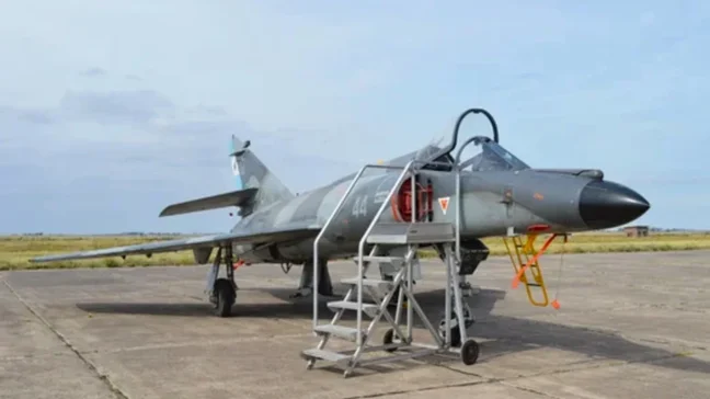 Jubilarán a los aviones argentinos héroes de guerra en Malvinas