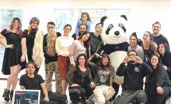 El desafío de preparar dos musicales en simultáneo