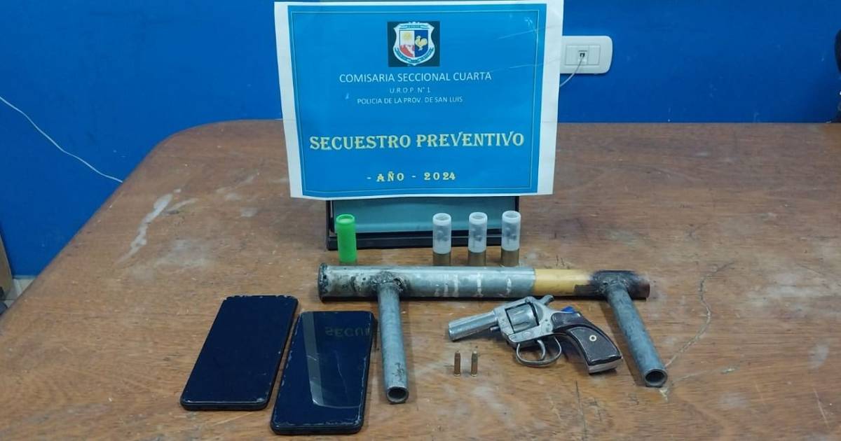 Dos detenidos y armas secuestradas tras una balacera en el barrio República | El Diario de la República