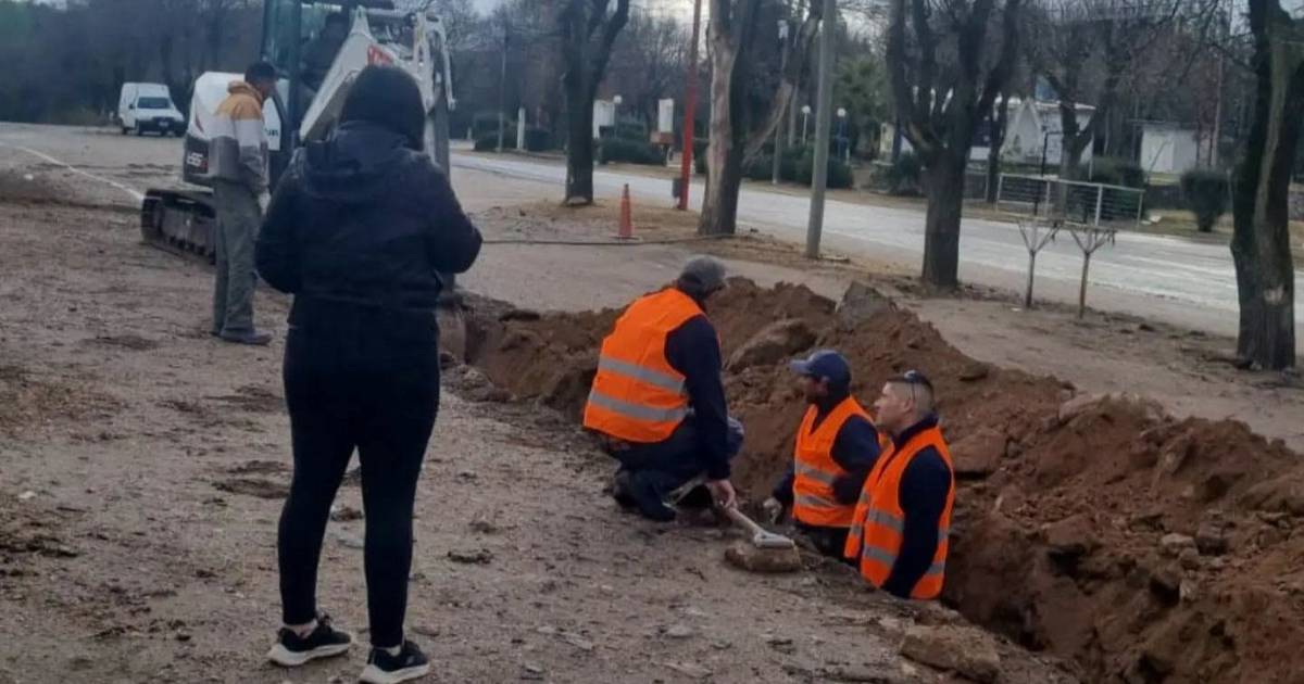 Imprecisiones y desinformación sobre un caño roto