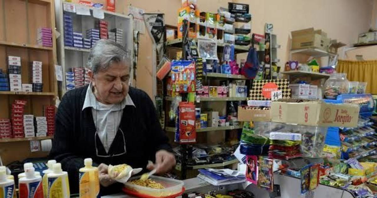 Crisis en kioscos puntanos: caen las ventas, suben los costos y cierran locales