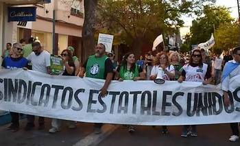 “La cuenta es insostenible”: la Mesa Intersindical exige paritarias urgentes