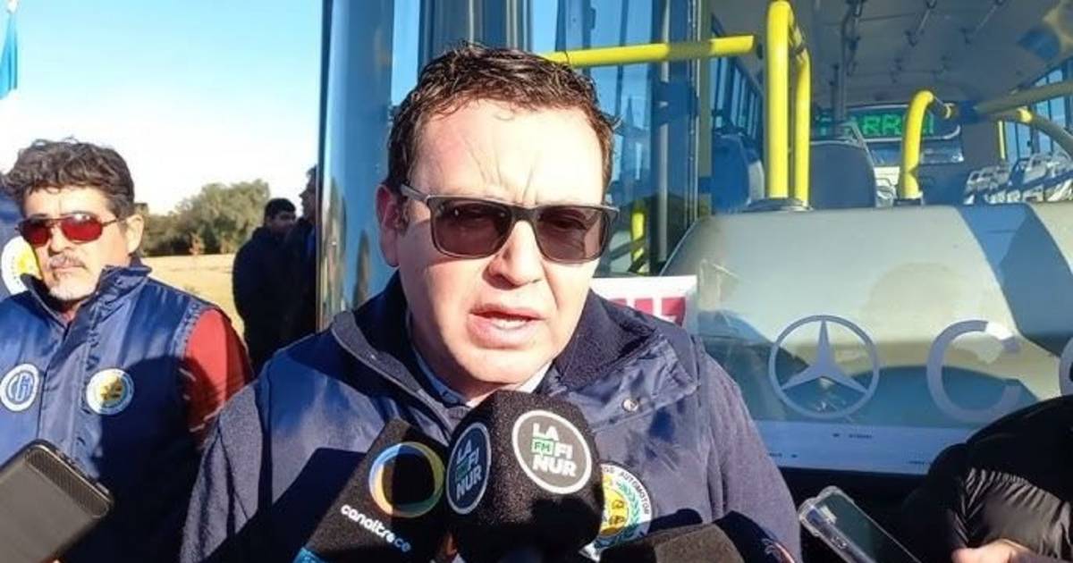 "El Colo" Piñeyro muestra su mano dura y mandó a echar a dos choferes de Transpuntano