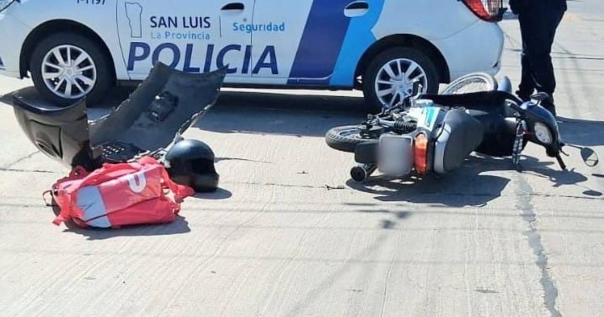 Brutal choque en San Luis: una moto y un auto terminaron en un fuerte ...