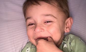 "Seguimos esperando el llamado": el pequeño Santiago Rumie lucha por un trasplante renal