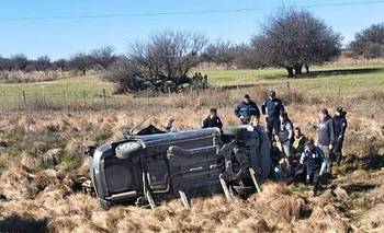 Un hombre de 82 años murió en un vuelco cerca de Nueva Galia 