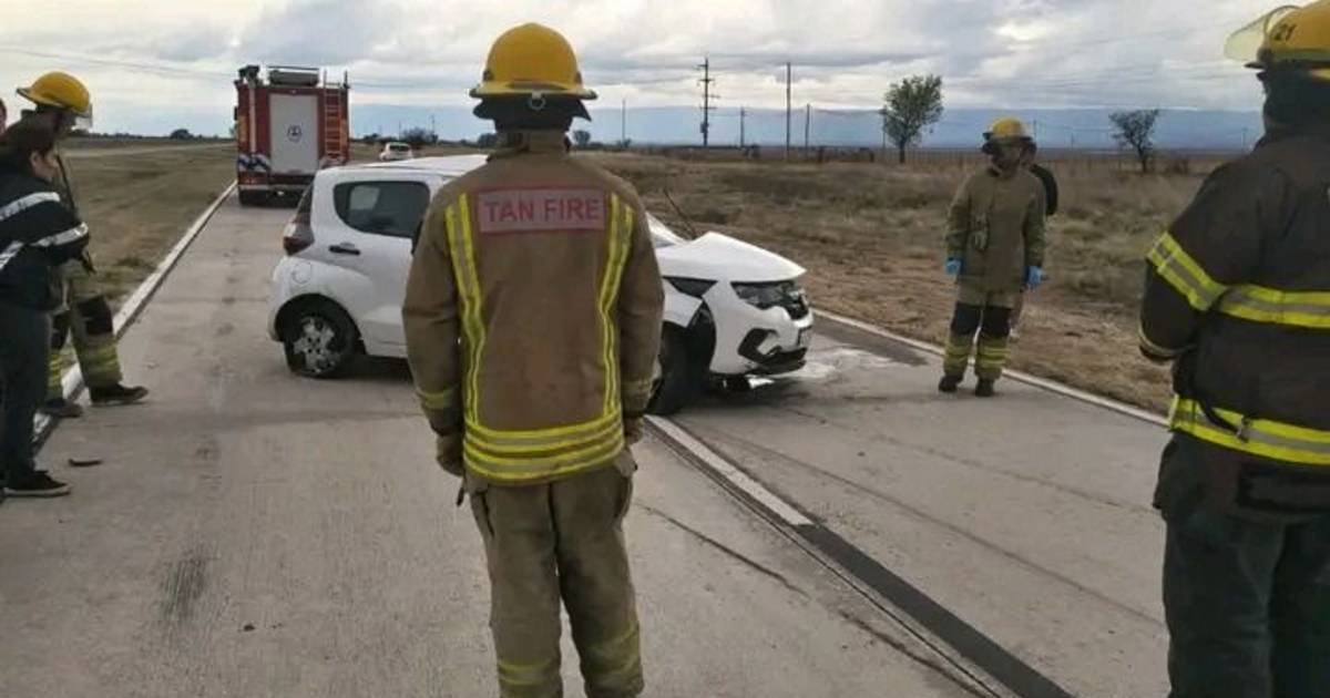 Tres mujeres heridas tras un vuelco en la Autopista 55