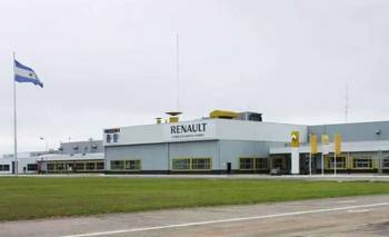 Renault despidió a 300 trabajadores: la crisis automotriz y el foco en el "costo humano"