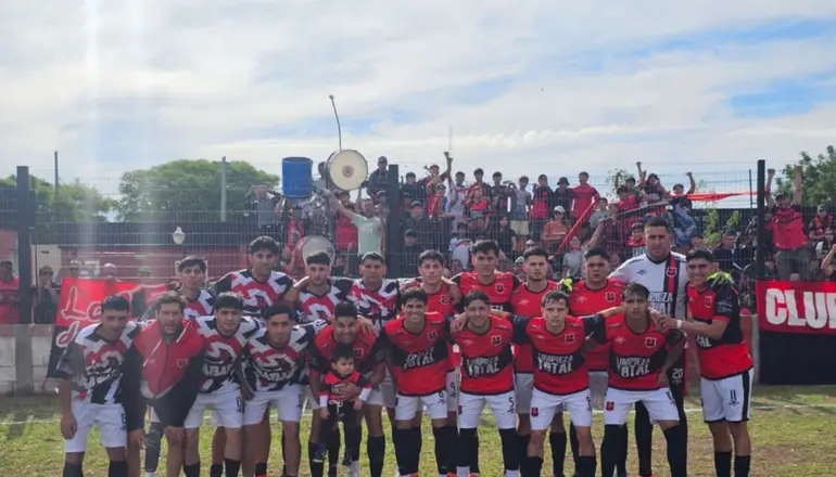 Largó el Regional Amateur: empate en el clásico daractense Largó el Regional Amateur: empate en el clásico daractense