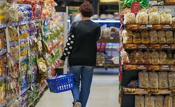 El consumo no repunta, retrocedió y mostró una fuerte caída en los principales rubros