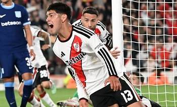 River sumó un triunfo vital ante Racing y se acomoda en los playoffs 